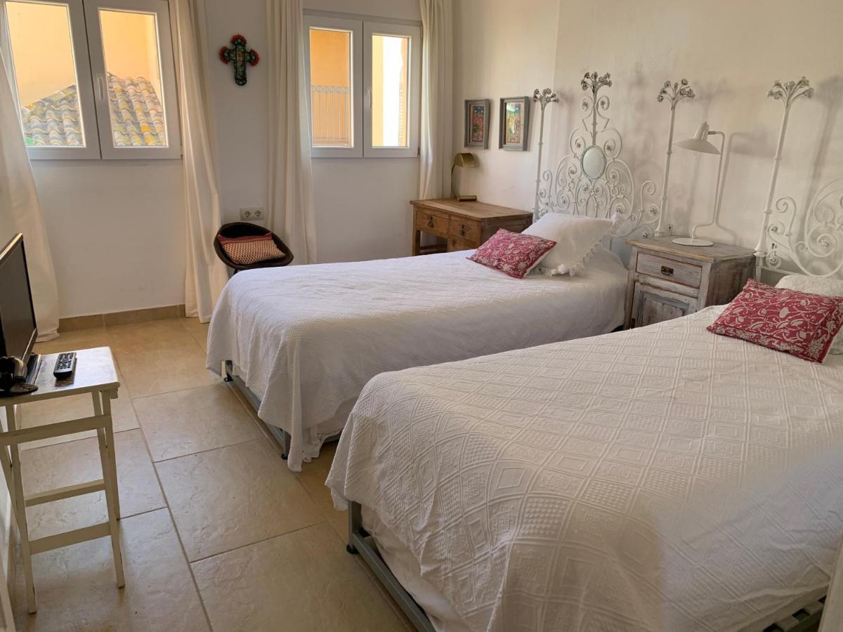 Casa 4 Habitaciones Con Jardin Y Piscina 10 Pax Захара-де-лос-Атунес Экстерьер фото